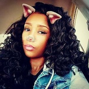 Meet your Posher, Andrea